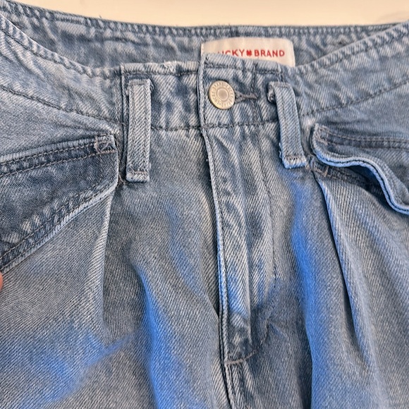 Lucky Brand Liquid Denim Luxe Barrel Cargo Jeans - Picture 6 of 8